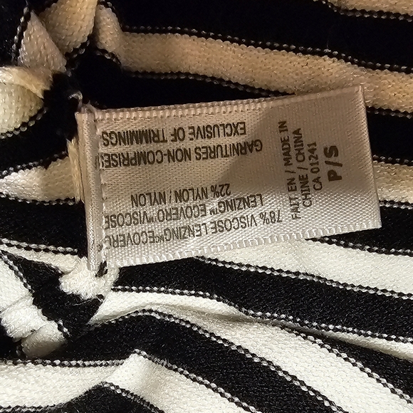 CONTEMPORAINE PAR SIMONS Woman Striped Long Sleeves Knit sz.S           V-BL - Picture 7 of 7